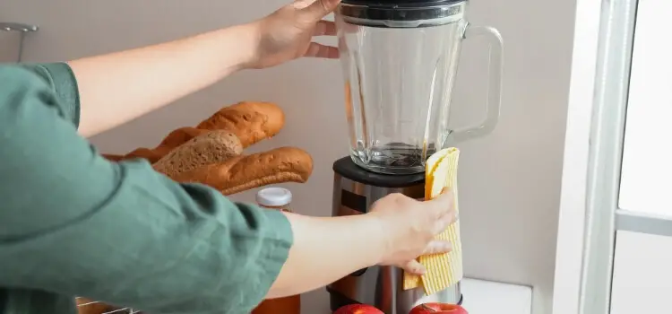Follow these 9 Methods to properly clean your Ninja Blender Power Base: