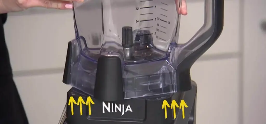 How to Remove Ninja Blender From Base