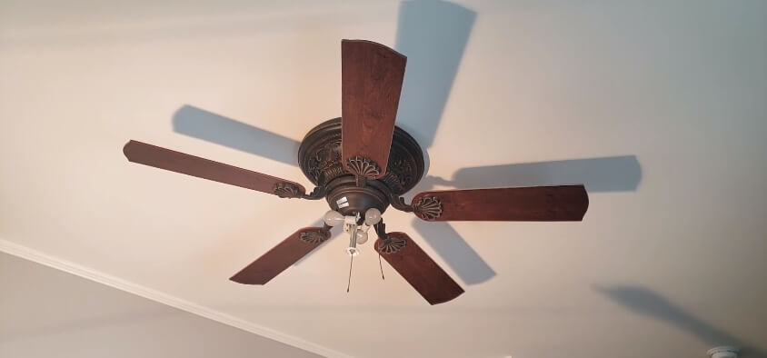 How to Remove a Hampton Bay Ceiling Fan