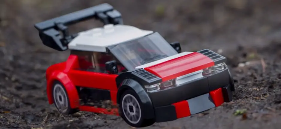 How to Build a LEGO Race Car